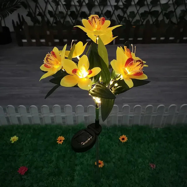 Karnz | Moderne Außen-Solarbeleuchtung mit 7 Blumen