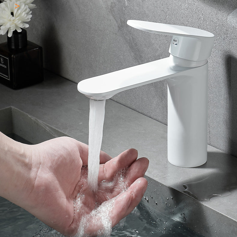 Badezimmer Waschbecken Wasserhahn Hebelgriff Messing Monochrom Badezimmer Wasserhahn