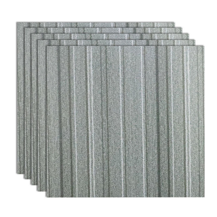 Steinlook PVC-Bodenbelag mit geringer Glanzwirkung, selbstklebendes Vinylboden