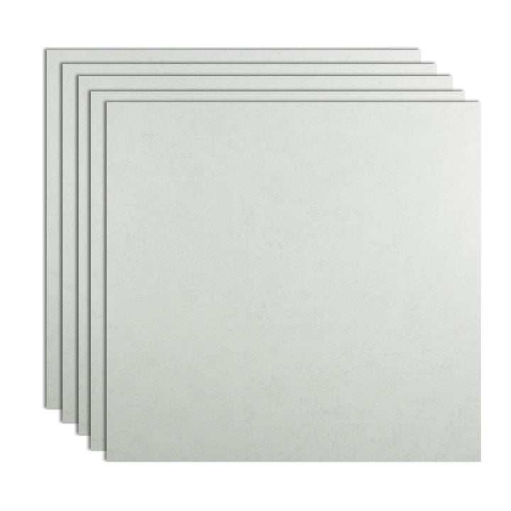 Steinlook PVC-Bodenbelag mit geringer Glanzwirkung, selbstklebendes Vinylboden