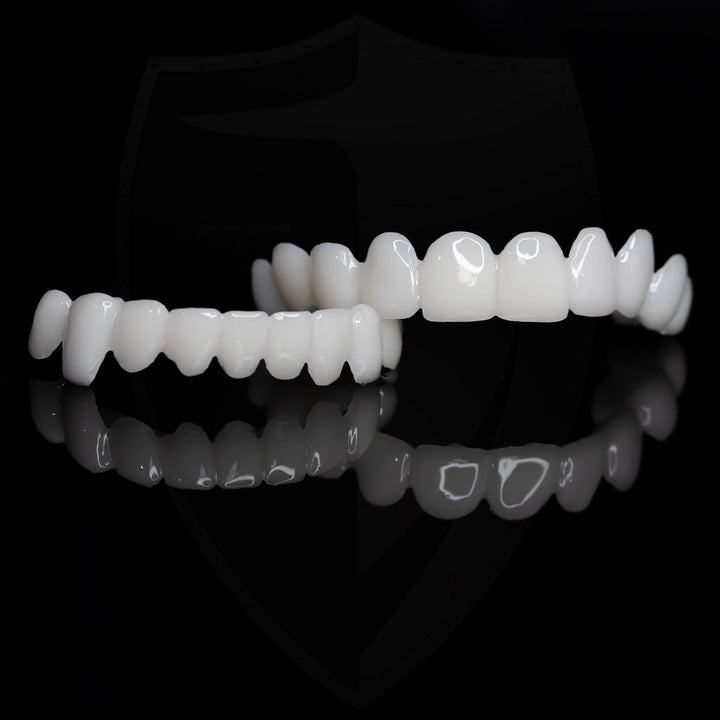 Kosmetische Zahnaufsätze von SmileShape – Wiederverwendbar, flexibel und natürlich weiß