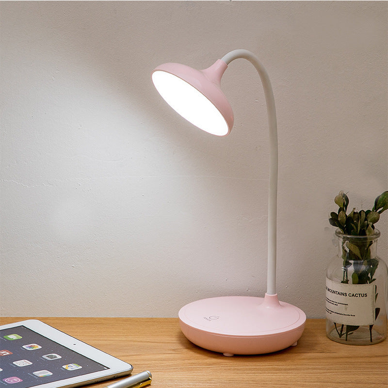 Schreibtischlampe mit USB-Ladefunktion