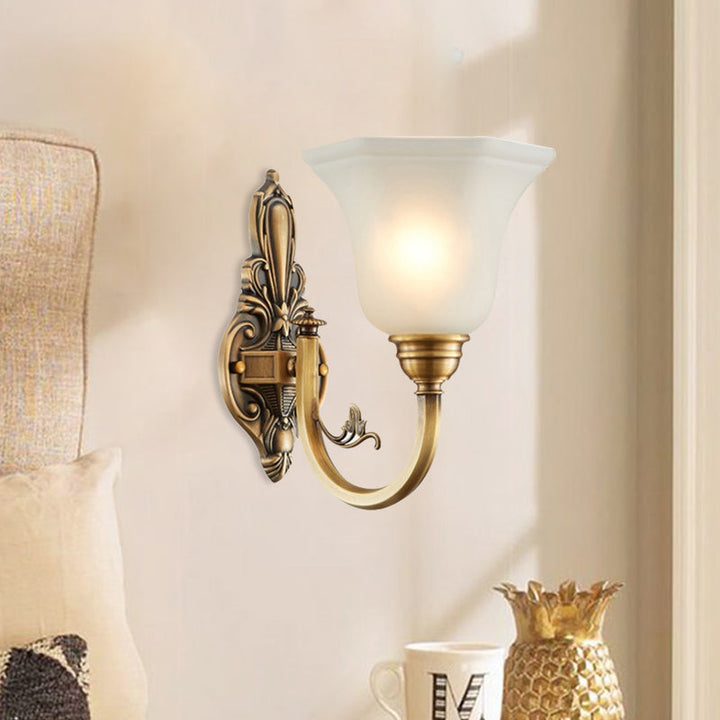 Gekrümmte Arm Flur Wandlampe Traditionelle Metall 1/2-Kopf Messing/Schwarz und Gold Wandleuchte mit Flared Frosted Glass Shade | Karnz