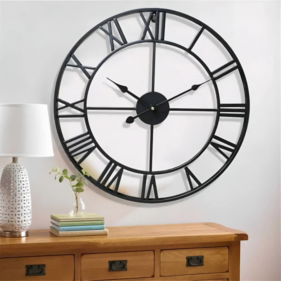 Exklusive große Wanduhr im modernen Look von Framer
