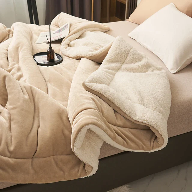 Karnz | SoftHug Luxus Fleece warme Decke