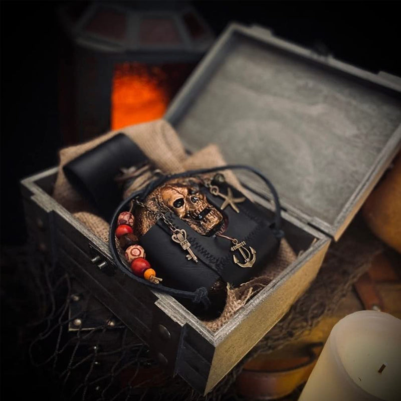 Skull Pirate Rum Flasche aus Harz | Karnz
