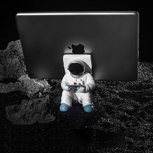 Unterstützung für Mobiltelefon oder Stift in Astronautendekorationen | Karnz