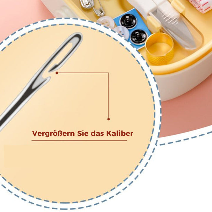 Karnz-in-One-Nähkästchen mit Knopf und Fingerhut