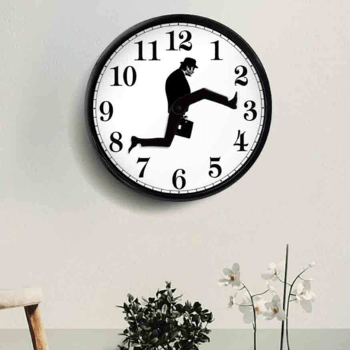 Ministerium der Albernen Spaziergänge Uhr | Karnz