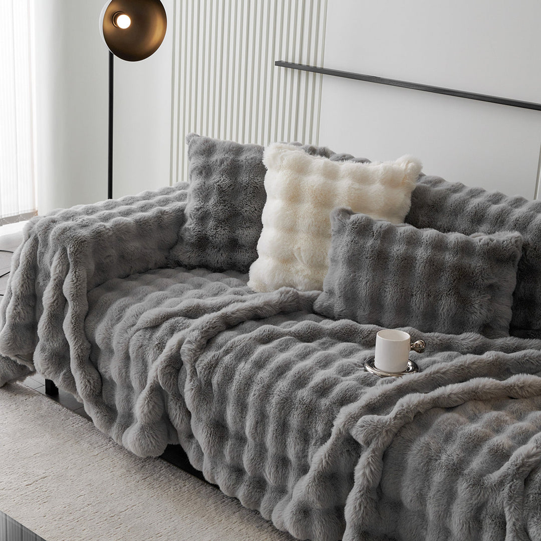 Luxe Ripple Faux Fur Sofa Cover - Modern, Stylisch & Langlebig Sofa Schutz | Karnz