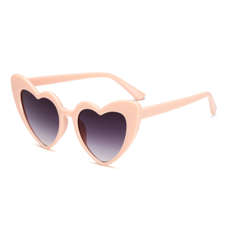 Damen Herzförmige Sonnenbrille im trendigen Design Karnz