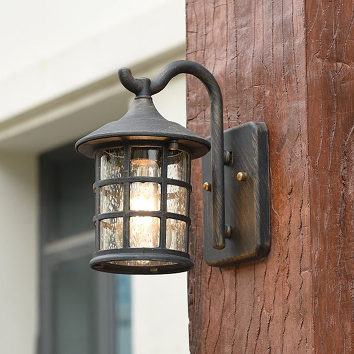 Seeded Glass Lantern Wandlampe Landhaus Einzelne Licht Außenwandleuchte in Bronze/Schwarz | Karnz