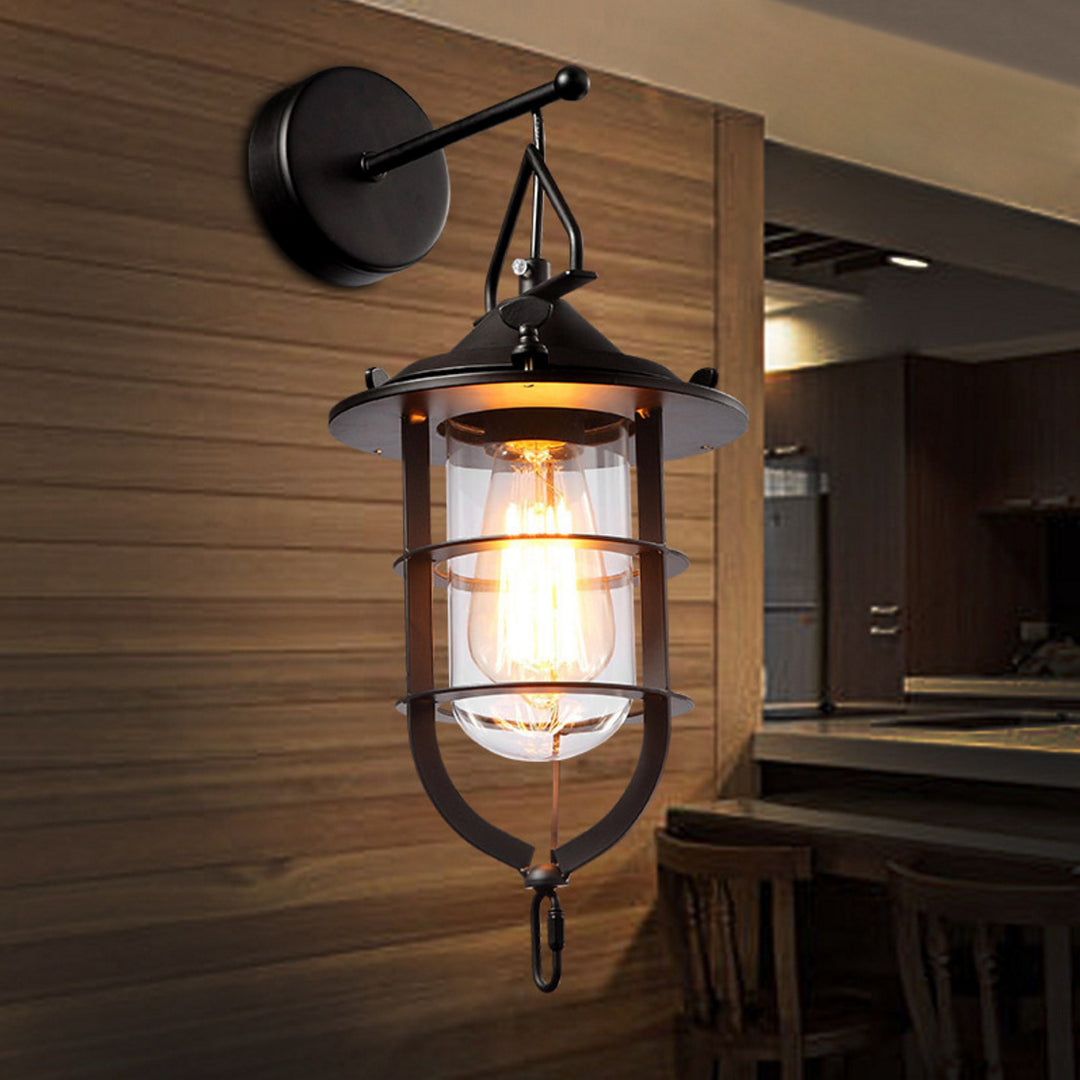Vintage Maritime Wandlaterne