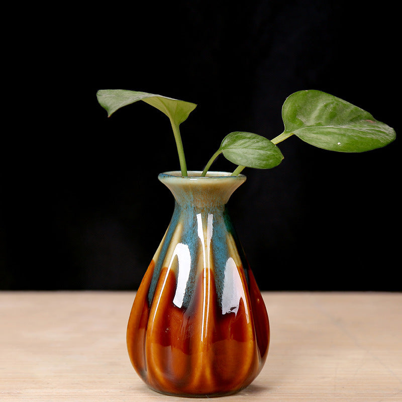 Elegante handgefertigte Keramik-Blumenvase Karnz