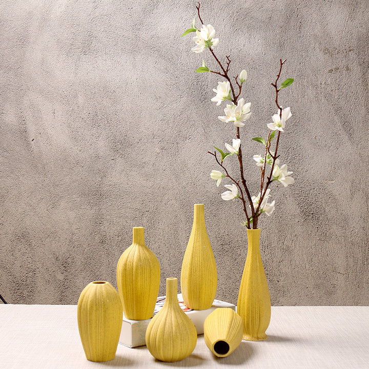 Elegante dekorative Blumenvasen Karnz
