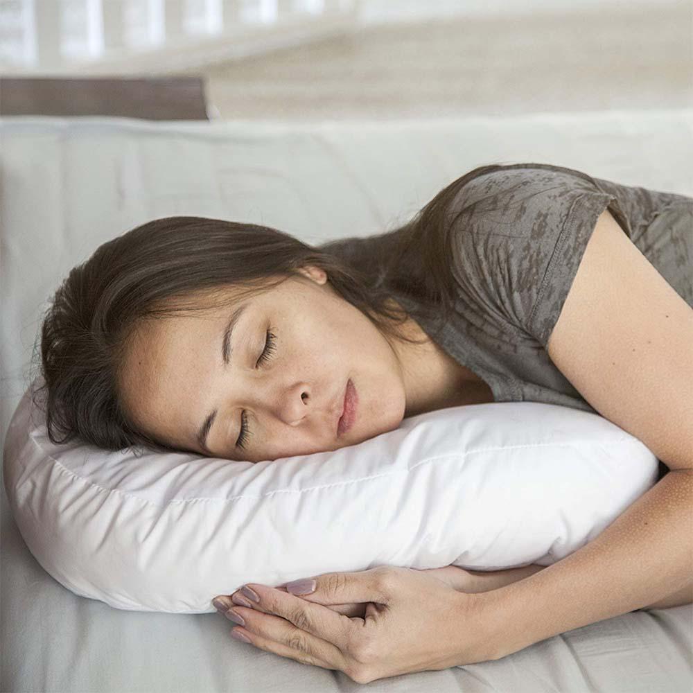 Therapeutisches Seitenschläferkissen