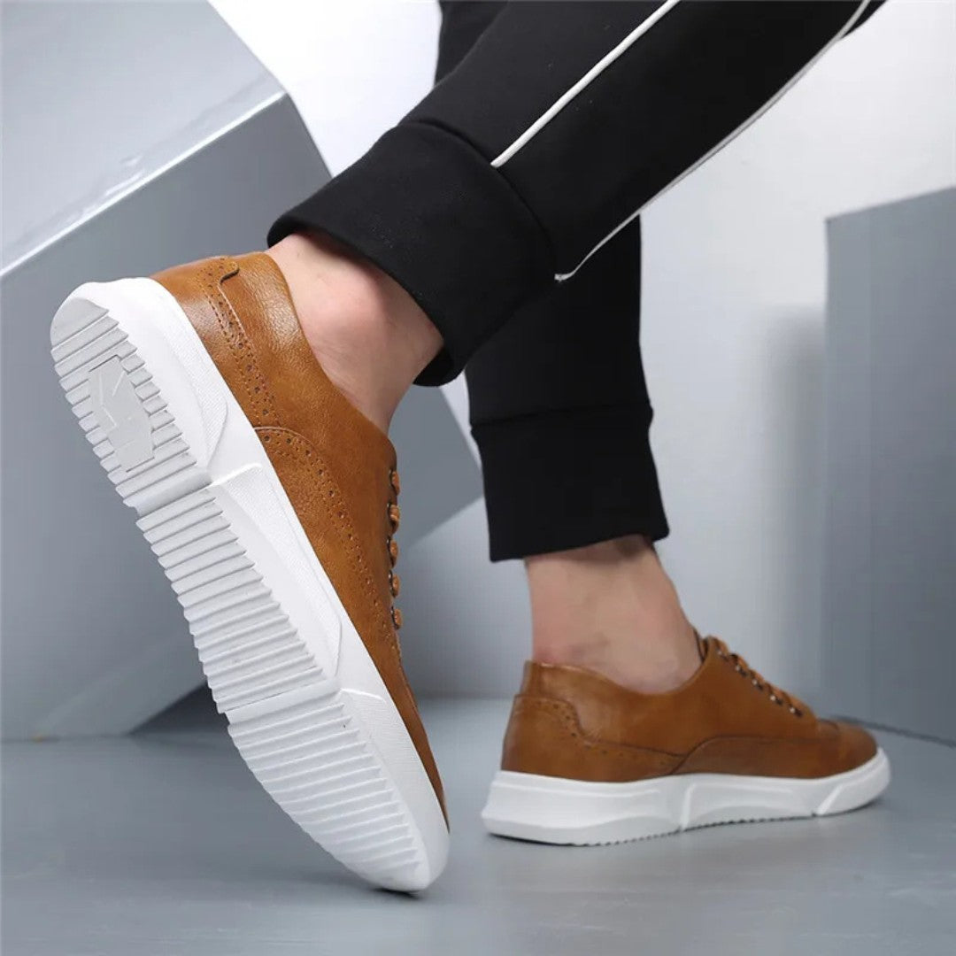 Leder Brogue Sneaker mit Gummisohle