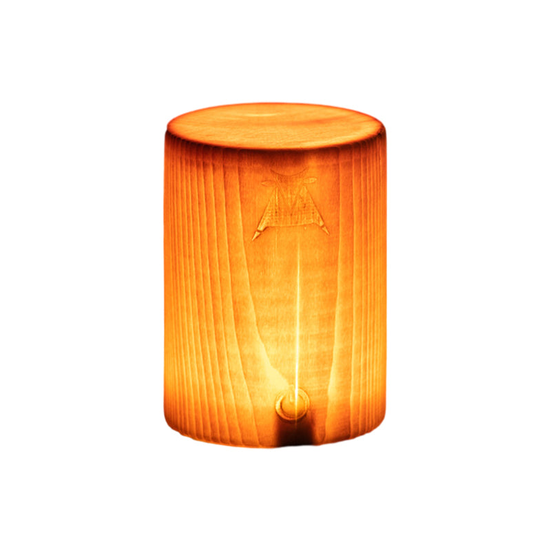 Stylische LED Tischlampe - WoodGlow | Karnz