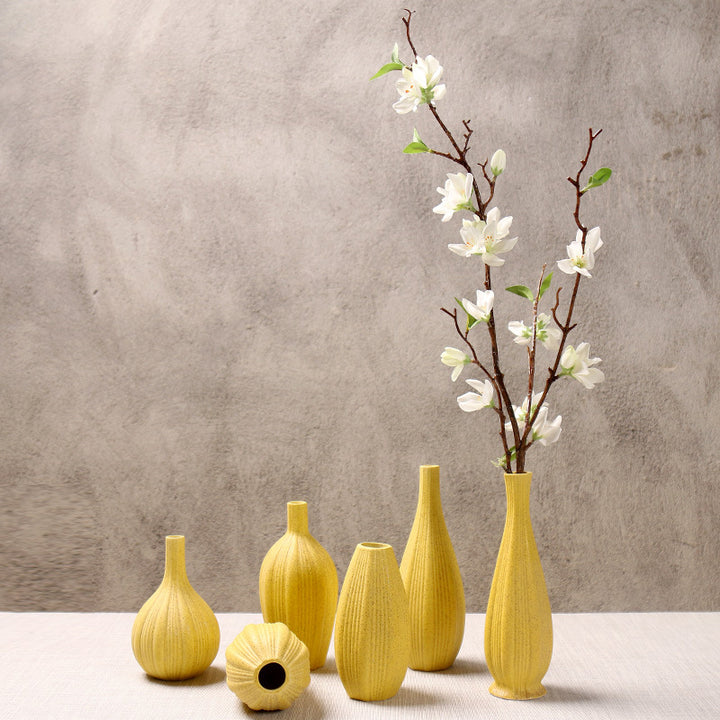 Elegante dekorative Blumenvasen Karnz