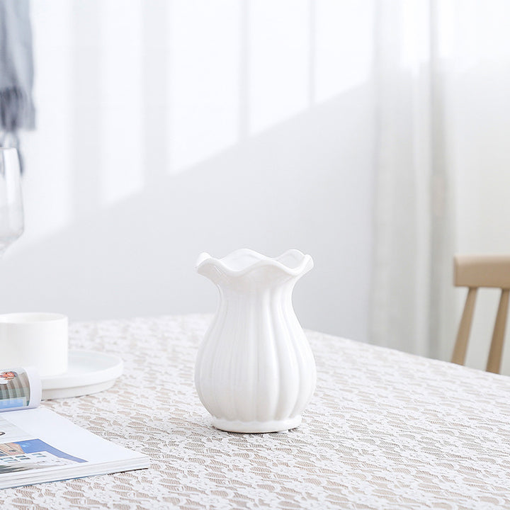 Elegant geformte Tischvase Karnz