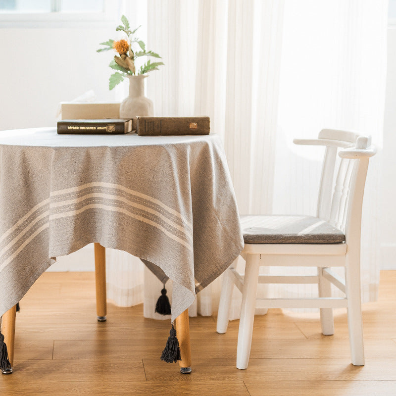 Rechteckige Leinenoptik-Tischdecke mit Fransenquaste und seitlichem Streifenbordüren-Design Karnz