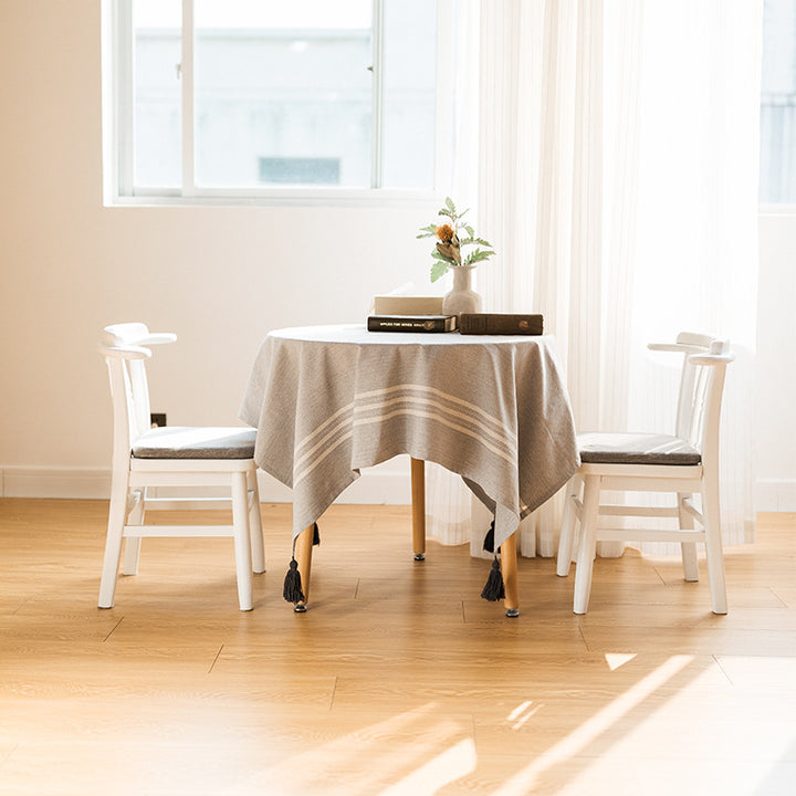 Rechteckige Leinenoptik-Tischdecke mit Fransenquaste und seitlichem Streifenbordüren-Design Karnz