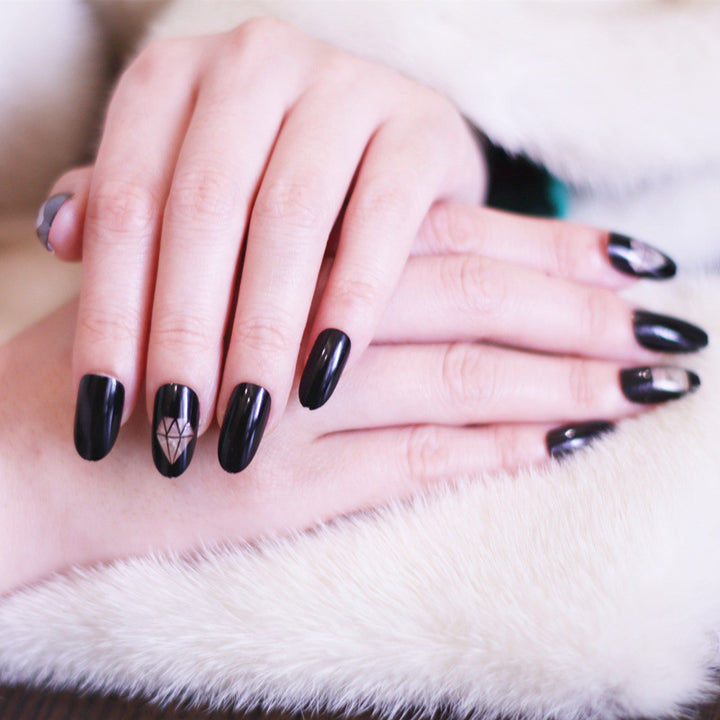Künstlerisches Press-On Nageldesign Kit