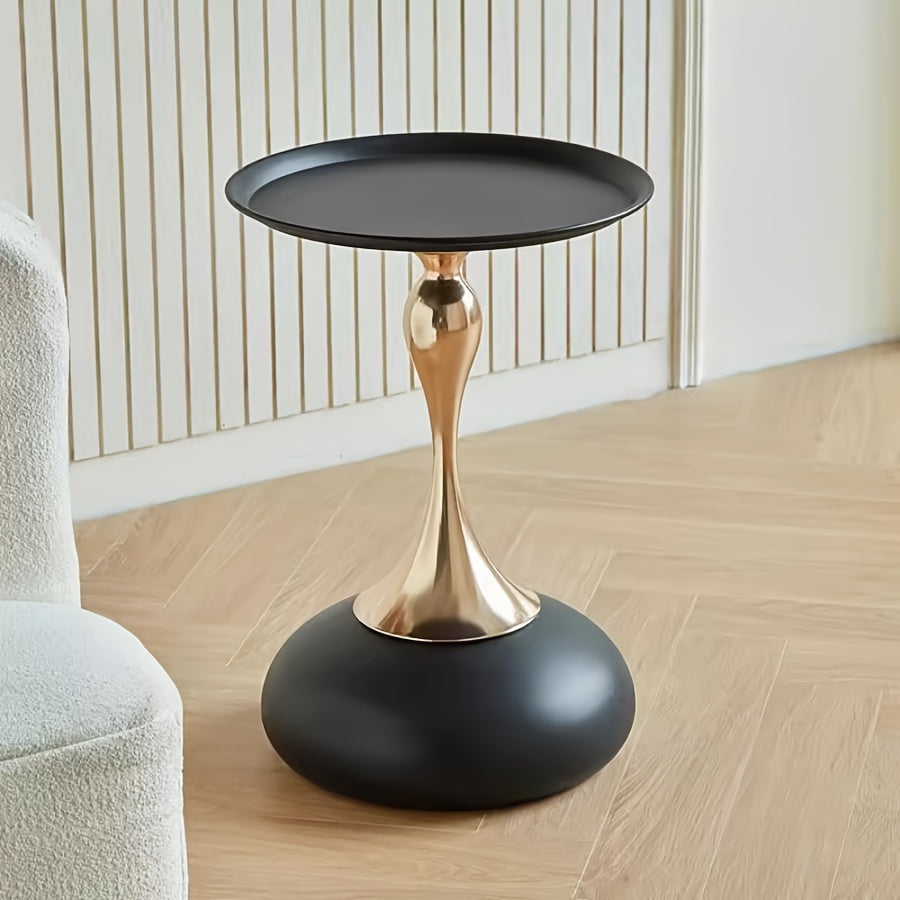 Moderner Seitenschrank mit keramischem Sockel und Metallbeinen – 55 cm hoch | Karnz