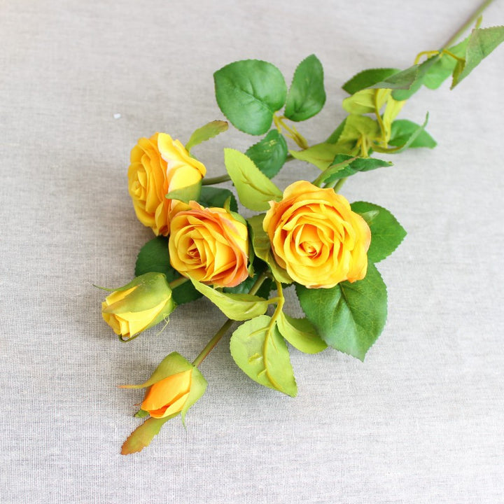Künstliche Blumen