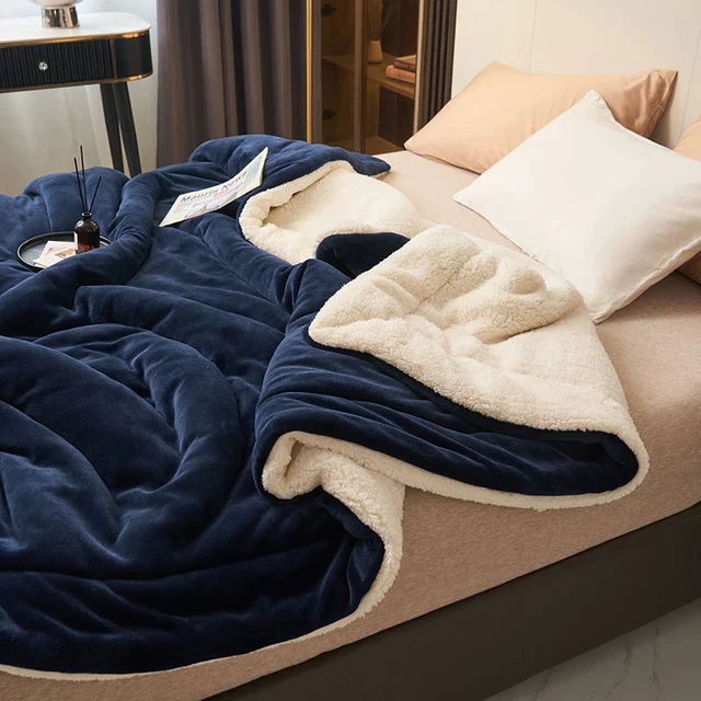 Karnz | SoftHug Luxus Fleece warme Decke