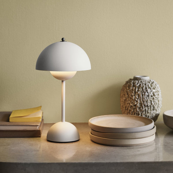 Karnz | Verstellbare Helligkeit Blumenpottlampe - Italienische wiederaufladbare Tischlampe VP3