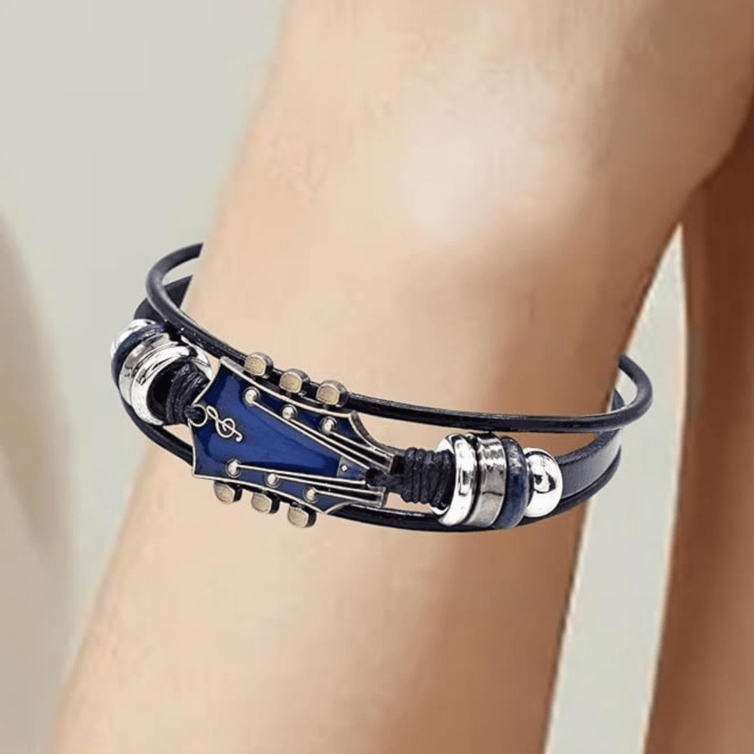Lederarmband mit Gitarrenmotiv