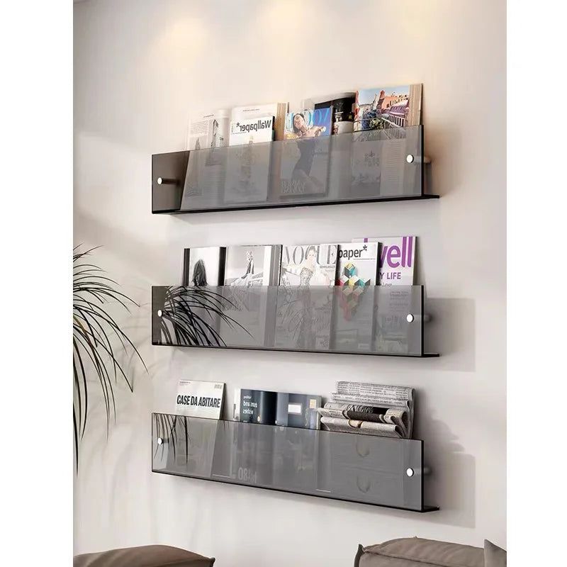Karnz | ClearLine – Stilvolle Acryl Wandregal für Zeitschriften