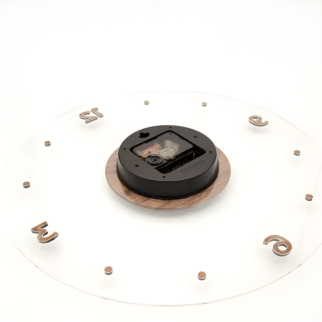 Minimalistische, stille Wanduhr mit einem einfachen Design für jeden Raum Karnz