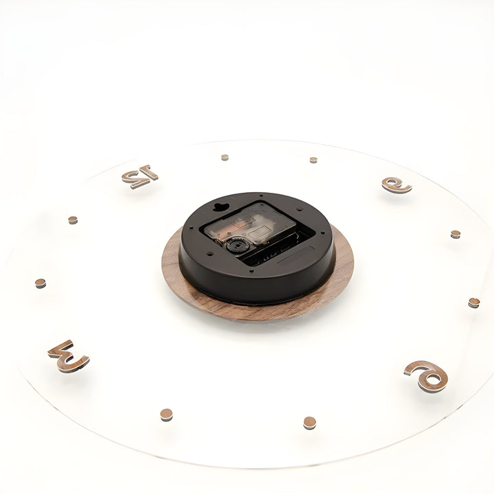 Minimalistische, stille Wanduhr mit einem einfachen Design für jeden Raum Karnz
