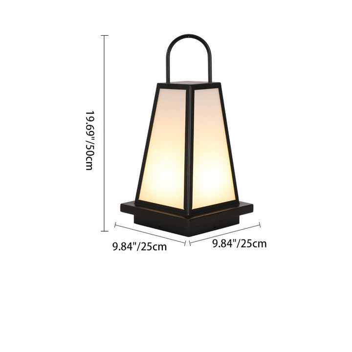 Zeitgenössische Industrielle Solar Eisen Acryl 1-Licht Außenpfostenlampe für den Garten | Karnz