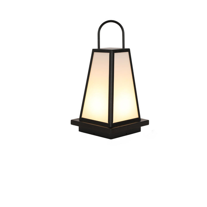Zeitgenössische Industrielle Solar Eisen Acryl 1-Licht Außenpfostenlampe für den Garten | Karnz