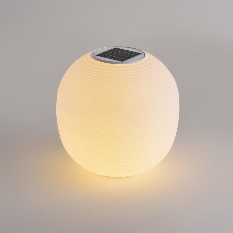 Moderner minimalistischer PE ovaler LED-Solar- und wasserdichter Außenleuchte für Garten und Terrasse | Karnz