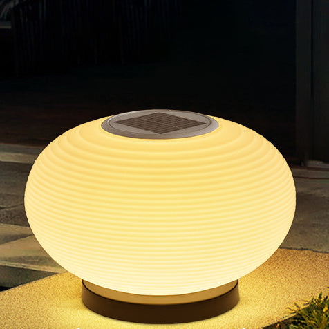 Moderner minimalistischer PE ovaler LED-Solar- und wasserdichter Außenleuchte für Garten und Terrasse | Karnz