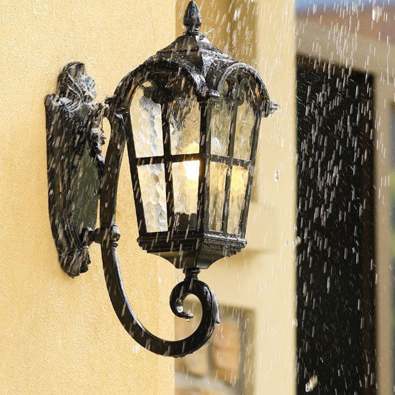 Zeitgenössische nordische Aluminium-Glas gebogene quadratische 1-Licht Wandlampe für außen | Karnz