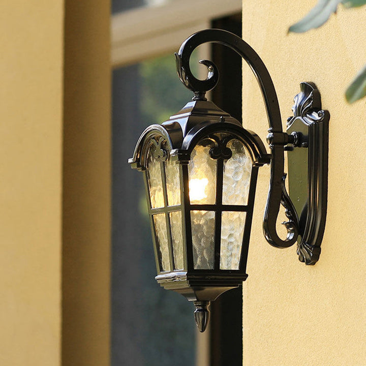 Zeitgenössische nordische Aluminium-Glas gebogene quadratische 1-Licht Wandlampe für außen | Karnz