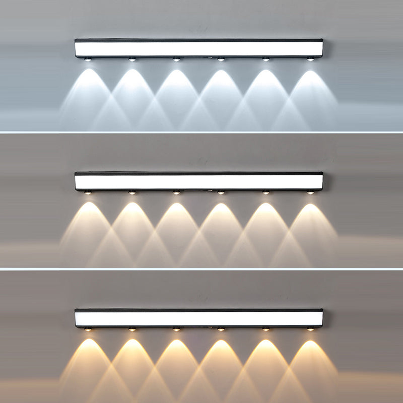 Solarbetriebene, wasserdichte, rechteckige LED-Wandleuchte mit Bewegungsmelder aus Acryl, Aluminium und Edelstahl für die Terrasse