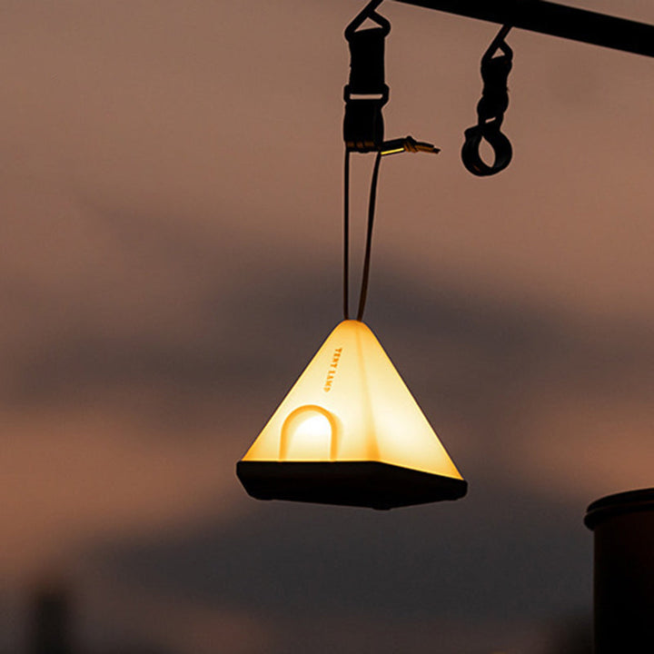 Zeitgenössische kreative Zeltform-Dreieck ABS PP LED Außenleuchte für Außenpatio | Karnz