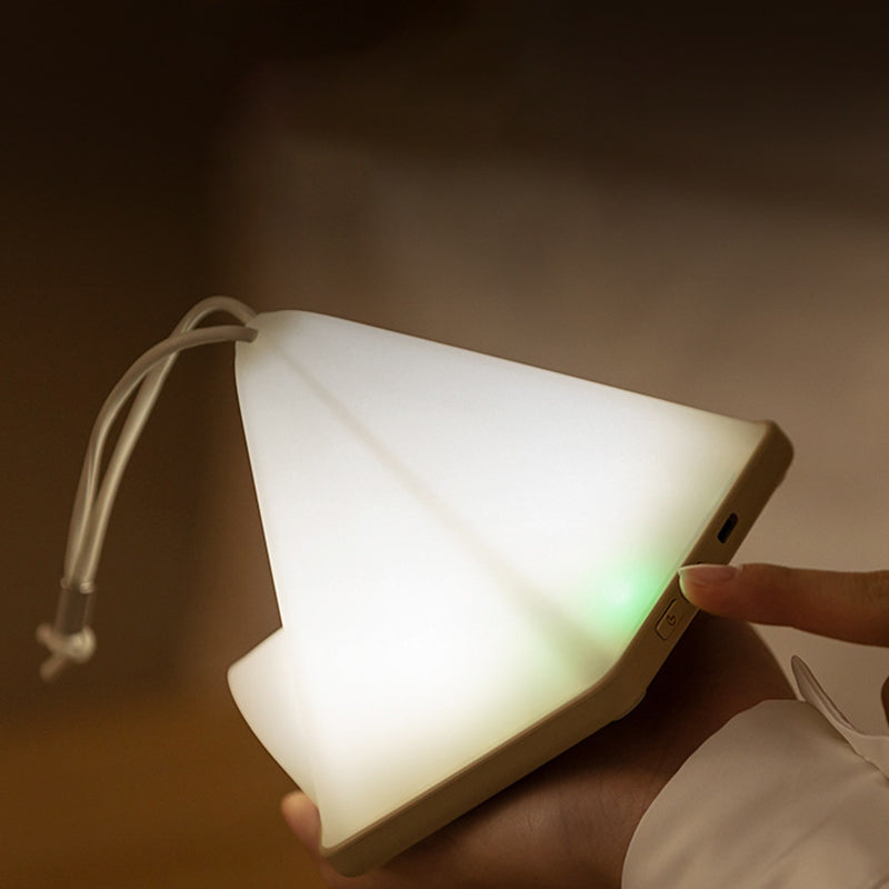 Zeitgenössische kreative Zeltform-Dreieck ABS PP LED Außenleuchte für Außenpatio | Karnz