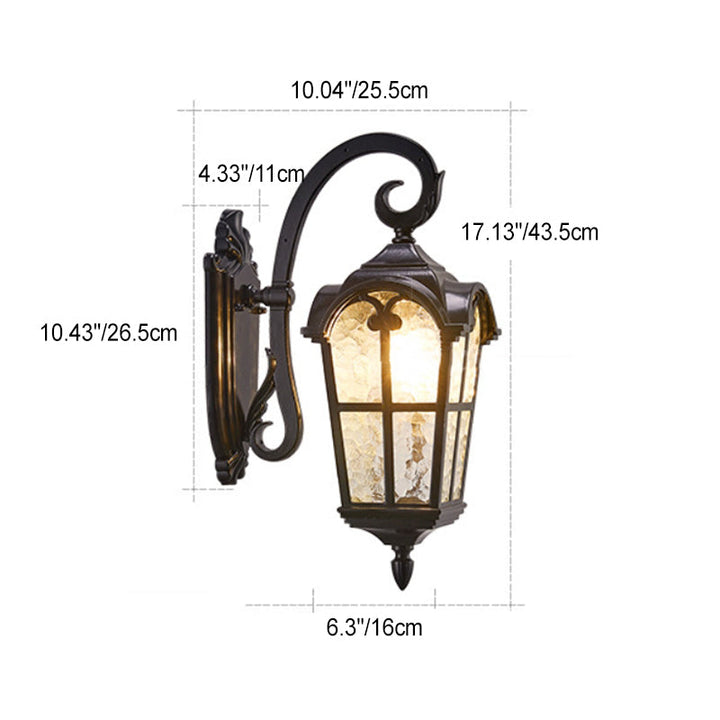 Traditionelle europäische quadratische Spitze Aluminium bedrucktes Glas 1-Licht Außenwandleuchte für Garten | Karnz