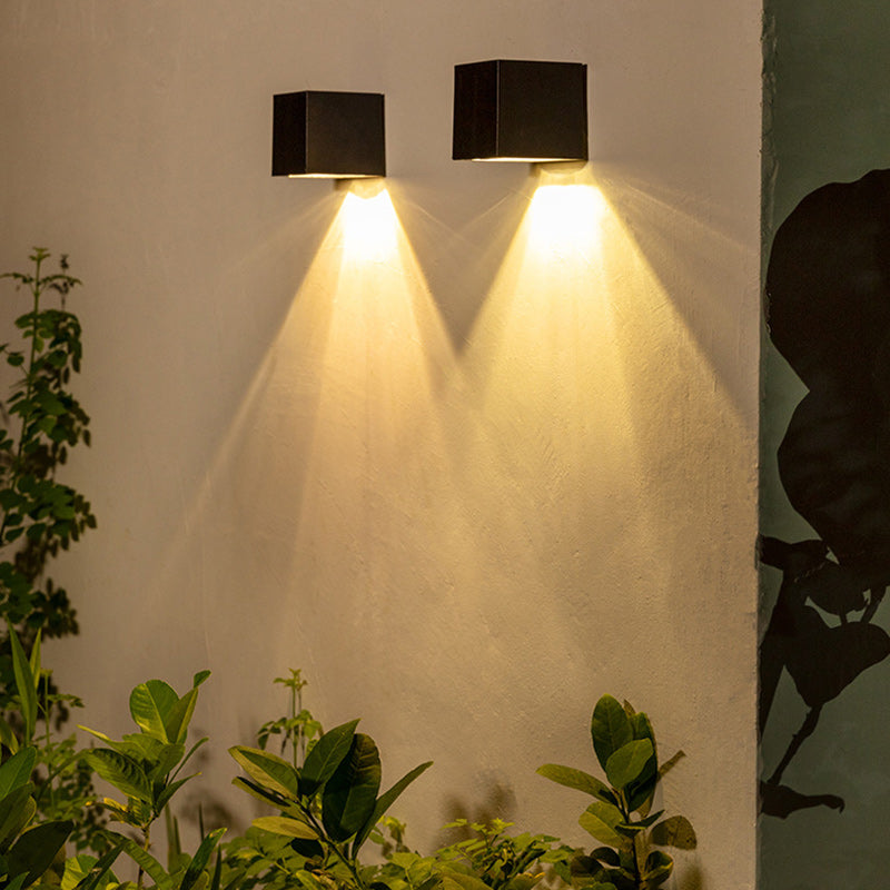 Moderner Minimalistischer Würfel Kunststoff Solar LED Wandleuchtenlampe für Garten | Karnz