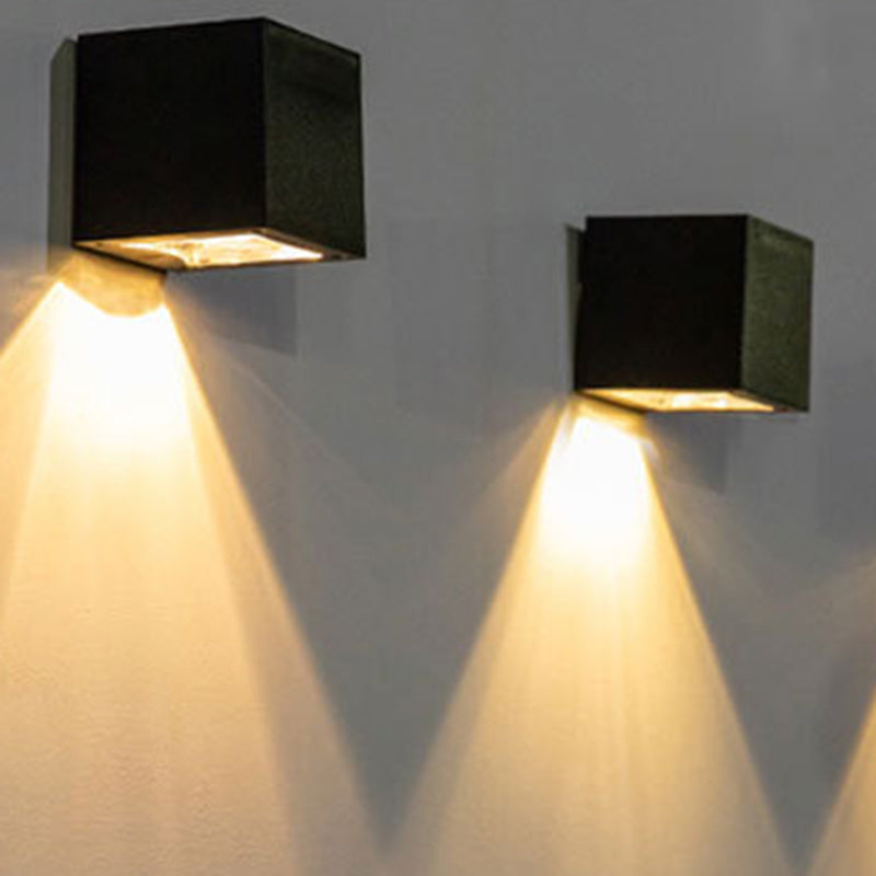 Moderner Minimalistischer Würfel Kunststoff Solar LED Wandleuchtenlampe für Garten | Karnz