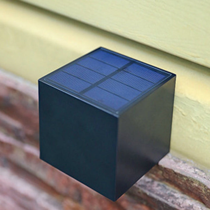Moderner Minimalistischer Würfel Kunststoff Solar LED Wandleuchtenlampe für Garten | Karnz