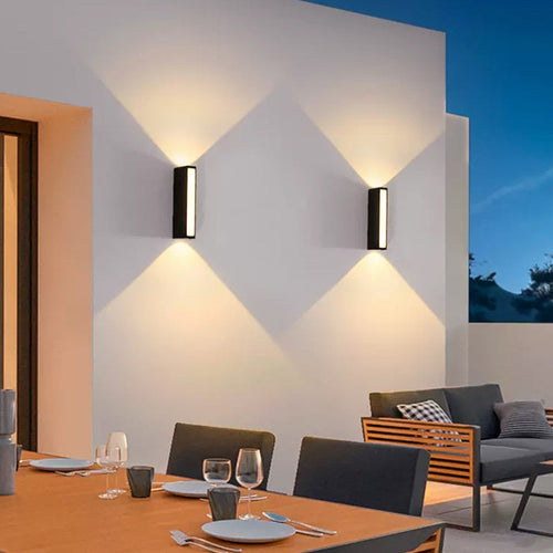 Moderner minimalistischer Säulen-Kunststoff-LED-Wandleuchtenlampen für Garten | Karnz