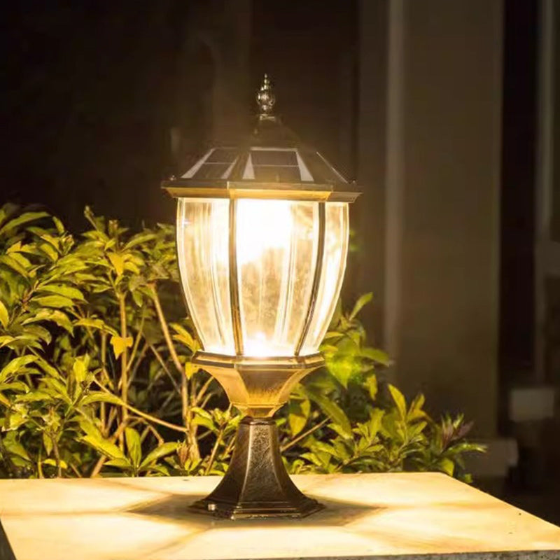 Zeitgenössische Retro-Hexagon-Aluminium-Glas-LED-Solar-Postkopf-Landschaftslicht Für Garten | Karnz